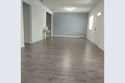 351 Davenport Avenue NE, Saint Petersburg, FL 33702 - Photo 9