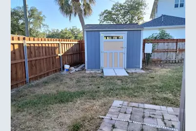 351 Davenport Avenue NE, Saint Petersburg, FL 33702 - Photo 29