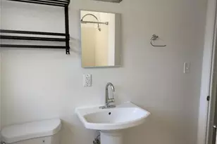 351 Davenport Ave NE, Saint Petersburg, FL 33702 - Photo 23