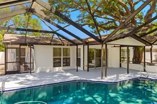 8326 40th Pl N, Saint Petersburg, FL 33709 - Photo 13