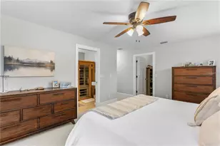 802 Dartmoor St N, Saint Petersburg, FL 33701 - Photo 15