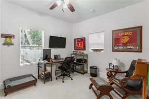 802 Dartmoor St N, Saint Petersburg, FL 33701 - Photo 23