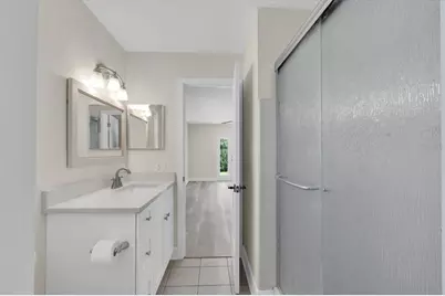 4801 Shore Acres Boulevard NE, Saint Petersburg, FL 33703 - Photo 13