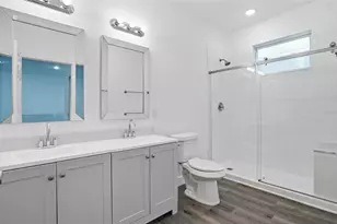 1535 13th St S, Saint Petersburg, FL 33705 - Photo 15