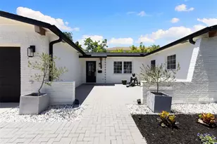 4618 Bayshore Blvd NE, Saint Petersburg, FL 33703 - Photo 5