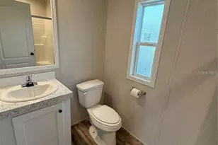 7801 34th Ave N, Saint Petersburg, FL 33710 - Photo 13