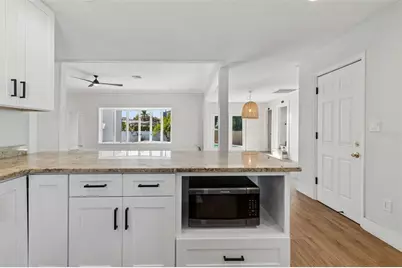 125 Harbor Bluff Drive, Largo, FL 33770 - Photo 23