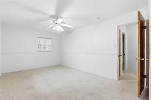 2930 80th St N, Saint Petersburg, FL 33710 - Photo 39