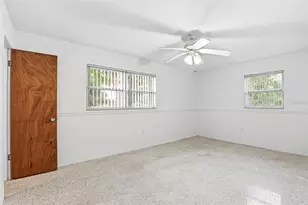 2930 80th St N, Saint Petersburg, FL 33710 - Photo 37