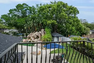 2521 Lake Ellen Dr, Tampa, FL 33618 - Photo 41