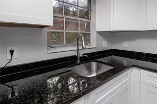 8345 13th St N, Saint Petersburg, FL 33702 - Photo 13