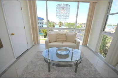 800 S Gulfview Boulevard #303, Clearwater Beach, FL 33767 - Photo 9