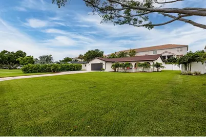 4626 Bayshore Boulevard NE, Saint Petersburg, FL 33703 - Photo 45