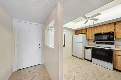 172 Lakeview Way #172, Oldsmar, FL 34677 - Photo 5