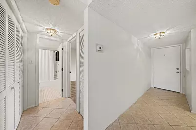 172 Lakeview Way #172, Oldsmar, FL 34677 - Photo 13