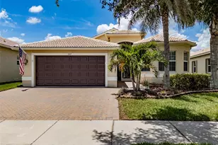 5005 Crystal Beach Dr, Wimauma, FL 33598 - Photo 3