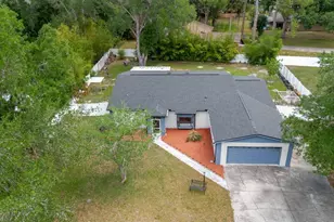 5402 Swallow Dr, Land O Lakes, FL 34639 - Photo 5