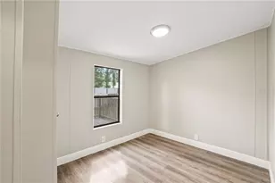 128 Pernell Johnson Dr, Seffner, FL 33584 - Photo 7