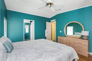 106 Thatch Palm St W, Largo, FL 33770 - Photo 25