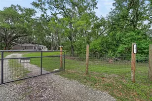 1412 Union Pacific Dr, Plant City, FL 33566 - Photo 7