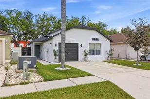 5916 Lake Front Dr, Wesley Chapel, FL 33545 - Photo 5