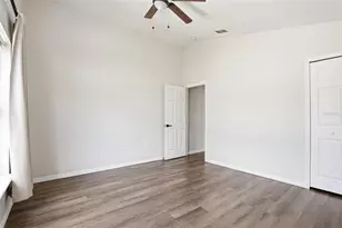 5916 Lake Front Dr, Wesley Chapel, FL 33545 - Photo 25