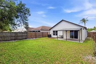 5916 Lake Front Dr, Wesley Chapel, FL 33545 - Photo 35