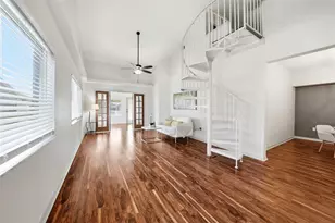 13614 Lake Point Dr S, Clearwater, FL 33762 - Photo 15