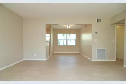 606 12th Avenue NE #2, Saint Petersburg, FL 33701 - Photo 5
