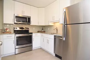 606 12th Ave NE, Saint Petersburg, FL 33701 - Photo 13