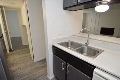 5006 Morro Manor Drive #305, Tampa, FL 33617 - Photo 15