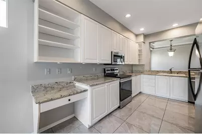 12752 Aston Creek Drive, Tampa, FL 33626 - Photo 9