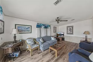 35116 Colony Hills Dr, Zephyrhills, FL 33541 - Photo 9