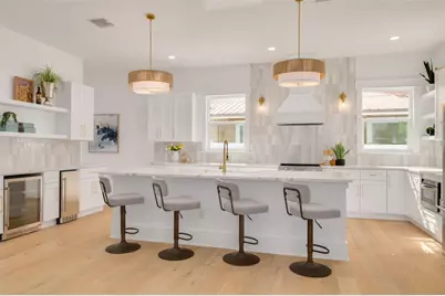 467 34th Avenue N, Saint Petersburg, FL 33704 - Photo 3