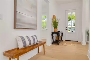 467 34th Ave N, Saint Petersburg, FL 33704 - Photo 7