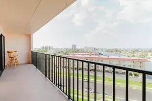 51 Island Way, Clearwater Beach, FL 33767 - Photo 27