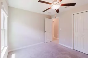 7025 King Crk Dr, Sun City Center, FL 33573 - Photo 25