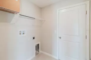 7025 King Crk Dr, Sun City Center, FL 33573 - Photo 29