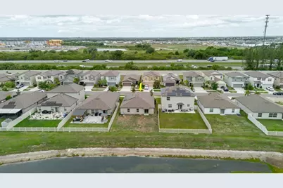 7025 King Creek Drive, Sun City Center, FL 33573 - Photo 33