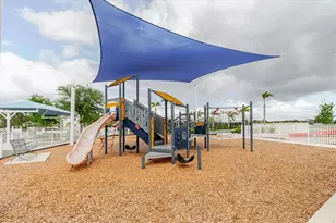 7025 King Crk Dr, Sun City Center, FL 33573 - Photo 39
