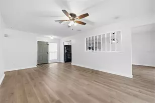 8522 Caladesi Island Dr, Temple Terrace, FL 33637 - Photo 11