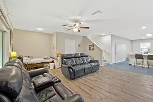 9718 Hound Chase Dr, Gibsonton, FL 33534 - Photo 7