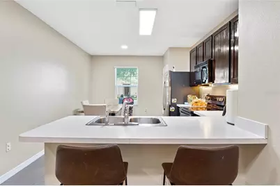 9718 Hound Chase Drive, Gibsonton, FL 33534 - Photo 11