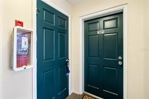 3402 Latania Dr, Tampa, FL 33618 - Photo 7