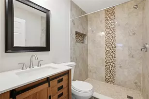 6460 33rd Ave N, Saint Petersburg, FL 33710 - Photo 23