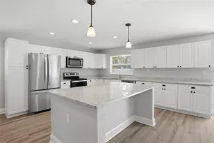 6460 33rd Ave N, Saint Petersburg, FL 33710 - Photo 11