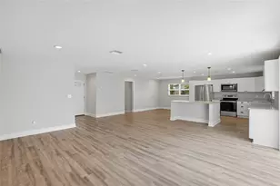 6460 33rd Ave N, Saint Petersburg, FL 33710 - Photo 7