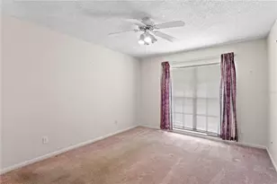 9247 Camino Villa Blvd, Tampa, FL 33635 - Photo 17