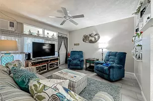 4051 58th St N, Saint Petersburg, FL 33709 - Photo 11