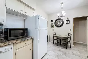 4051 58th St N, Saint Petersburg, FL 33709 - Photo 9